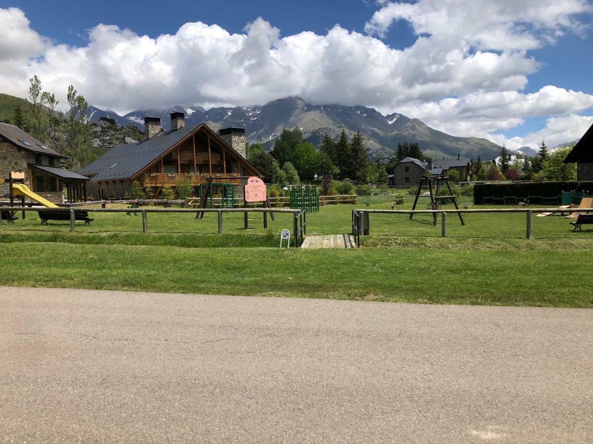 Ski & Relax Apartment Formigal Bagian luar foto